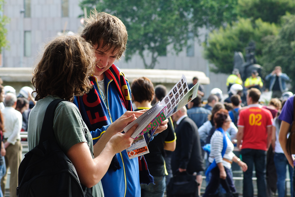 Y mientras tanto los turistas compraban bufandas del Barça